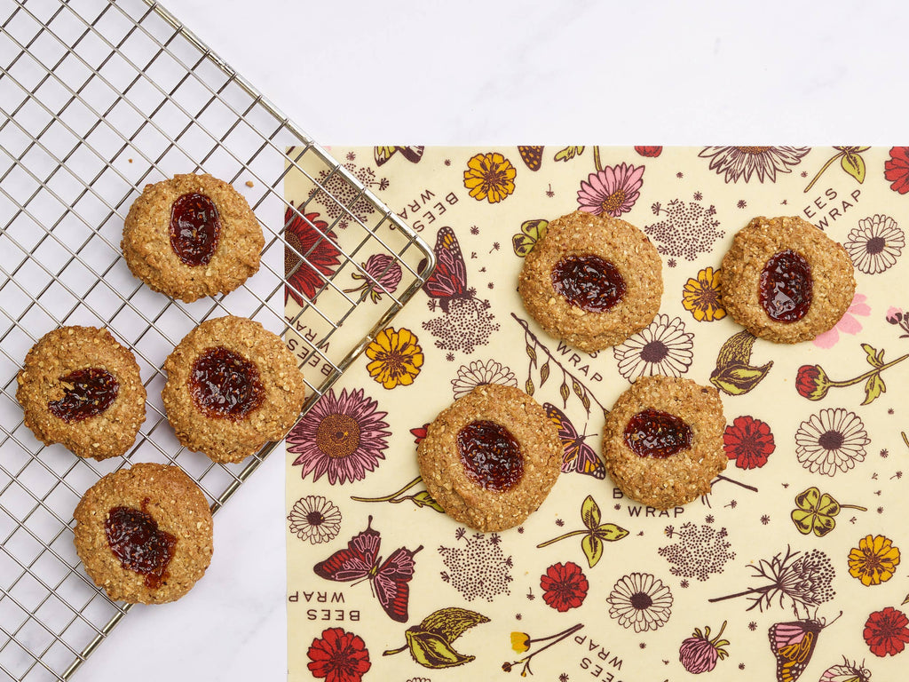 Bee's Wrap Reusable Beeswax Food Wrap Roll | Meadow Magic